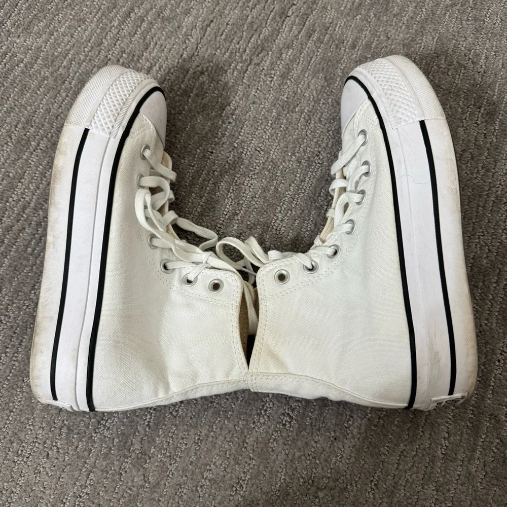 Converse Chuck Taylor All Star Lift High Top Sneakers, Size 6 - Picture 7 of 10